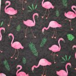 Motifs flamants roses fond noir