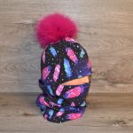 Tuque plume colorée